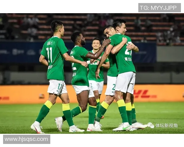 南京足球队强势领跑联赛积分榜63分稳居第一位置