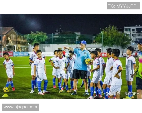 最年轻小将足球明星崛起之路与未来发展潜力探讨 最年轻小将足球明星崛起之路与未来发展潜力探讨